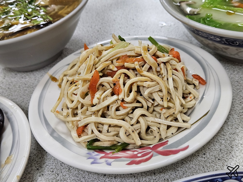 台中美食 仇媽媽山東餃子館 50年老店 東勢美食推薦