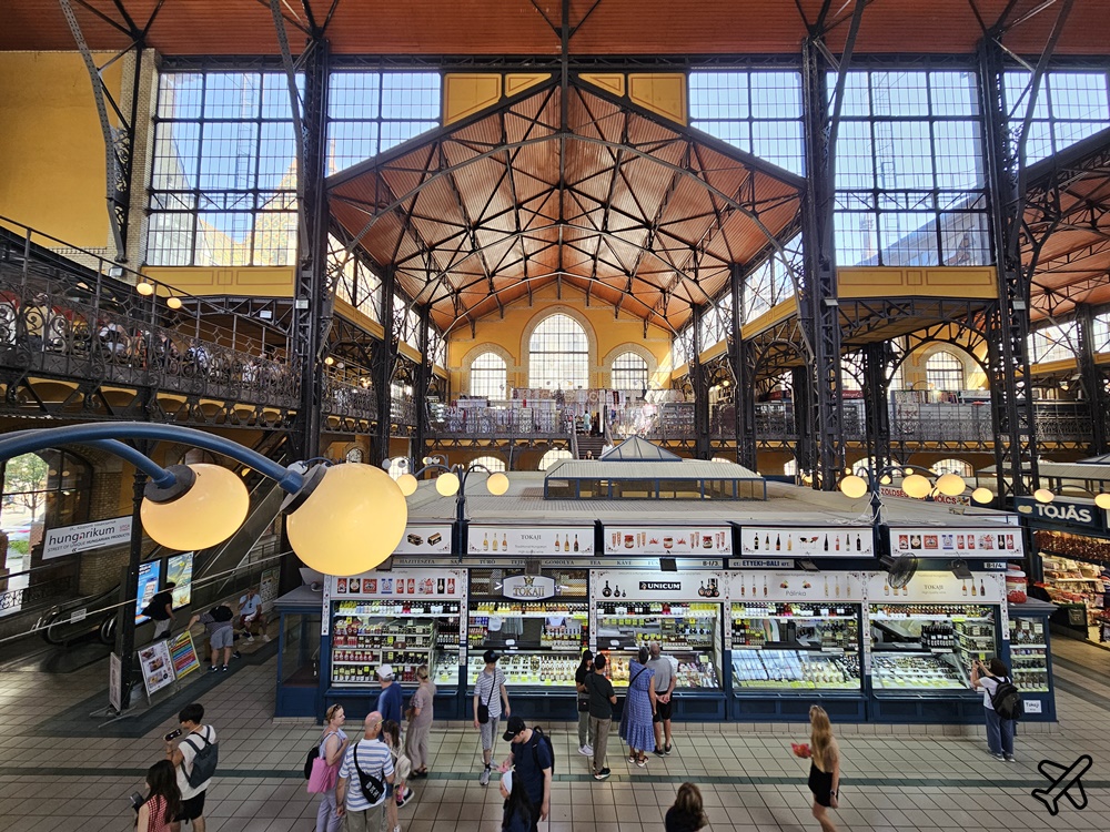 布達佩斯景點 布達佩斯中央市場 歐洲最美菜市場 匈牙利旅遊