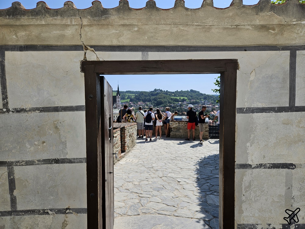 捷克旅遊 庫倫諾夫景點 捷克浪漫小鎮散步一日遊 庫倫洛夫城堡、城堡塔、斗篷橋
