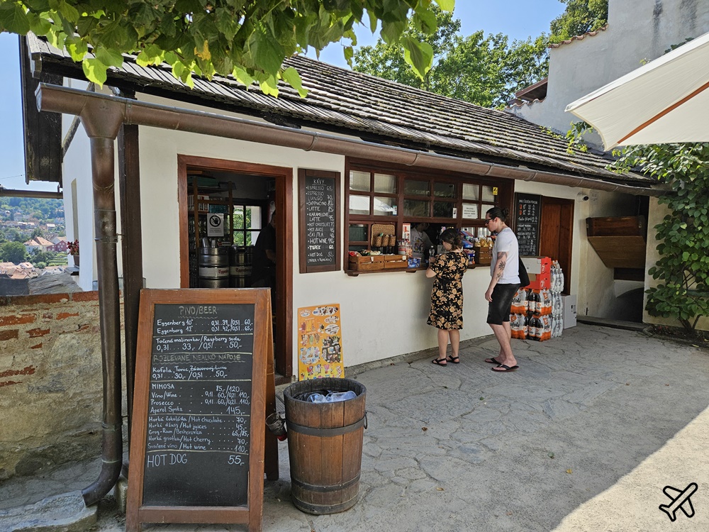 捷克旅遊 庫倫諾夫景點 捷克浪漫小鎮散步一日遊 庫倫洛夫城堡、城堡塔、斗篷橋