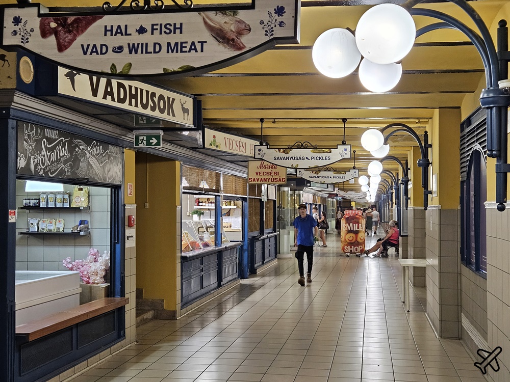 布達佩斯景點 布達佩斯中央市場 歐洲最美菜市場 匈牙利旅遊