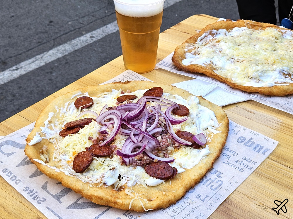 2026布達佩斯美食 匈牙利炸油餅 Langos Papi’ 國民小吃 匈牙利旅遊 @AJ的旅行地圖