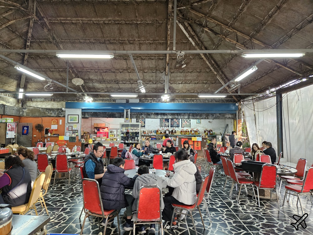 林口美食 阿輝山休閒農場 隱身在山林裡的土雞城 烤雞、熱炒好吃