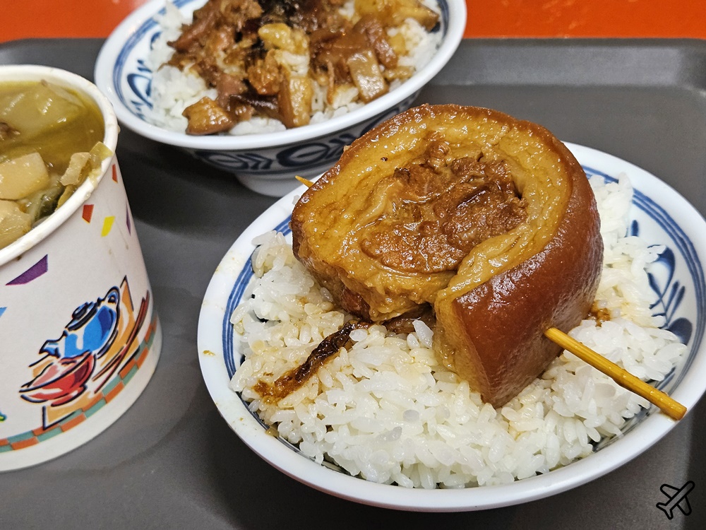彰化美食 黑豬師菜尾爌肉飯 厲害的控肉飯、辦桌風格雜菜湯 彰化餐廳推薦