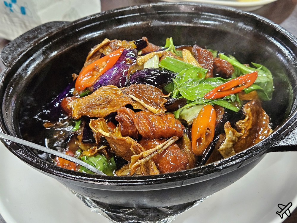 林口美食 阿輝山休閒農場 隱身在山林裡的土雞城 烤雞、熱炒好吃
