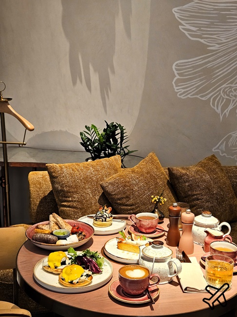 2026曼谷住宿 KROMO Bangkok 希爾頓傲途格精選飯店 早餐、無邊際泳池 曼谷自由行