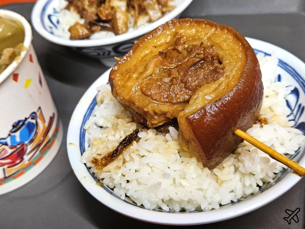 彰化美食 黑豬師菜尾爌肉飯 厲害的控肉飯、辦桌風格雜菜湯 彰化餐廳推薦