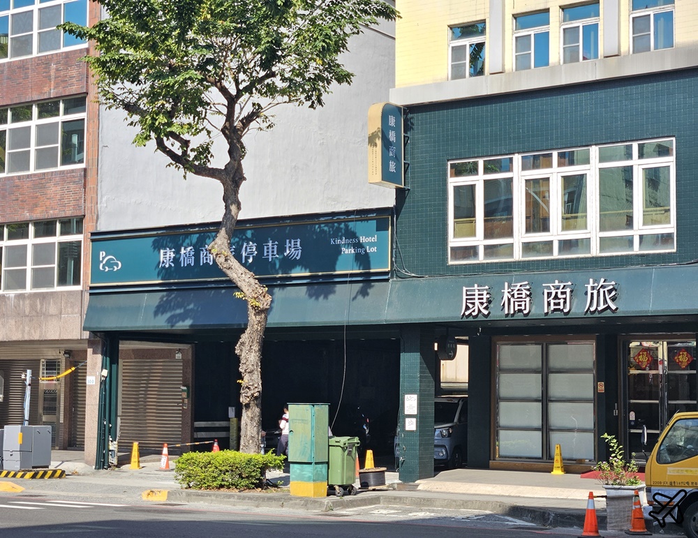 2026高雄住宿 康橋商旅衛武營館 早餐、停車場、豪華雙人房 高雄飯店推薦 2026高雄住宿 康橋商旅衛武營館 早餐、停車場、豪華雙人房 高雄飯店推薦