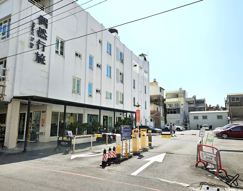 2026嘉義住宿 偶然行旅 早餐、停車場、雙人房 文化路夜市旁 平價嘉義飯店推薦