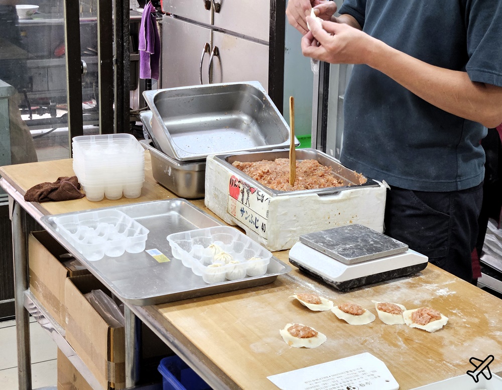 員林美食 六錢湯包 每日現做的爆漿小籠湯包 蔥油拌麵也好吃 彰化美食推薦 員林美食 六錢湯包 每日現做的爆漿小籠湯包 蔥油拌麵也好吃 彰化美食推薦