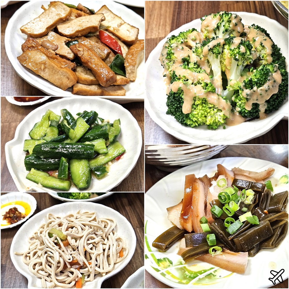 台中美食 一畝田手工拉麵 各種麵食、小菜 便宜好吃 梧棲小吃推薦
