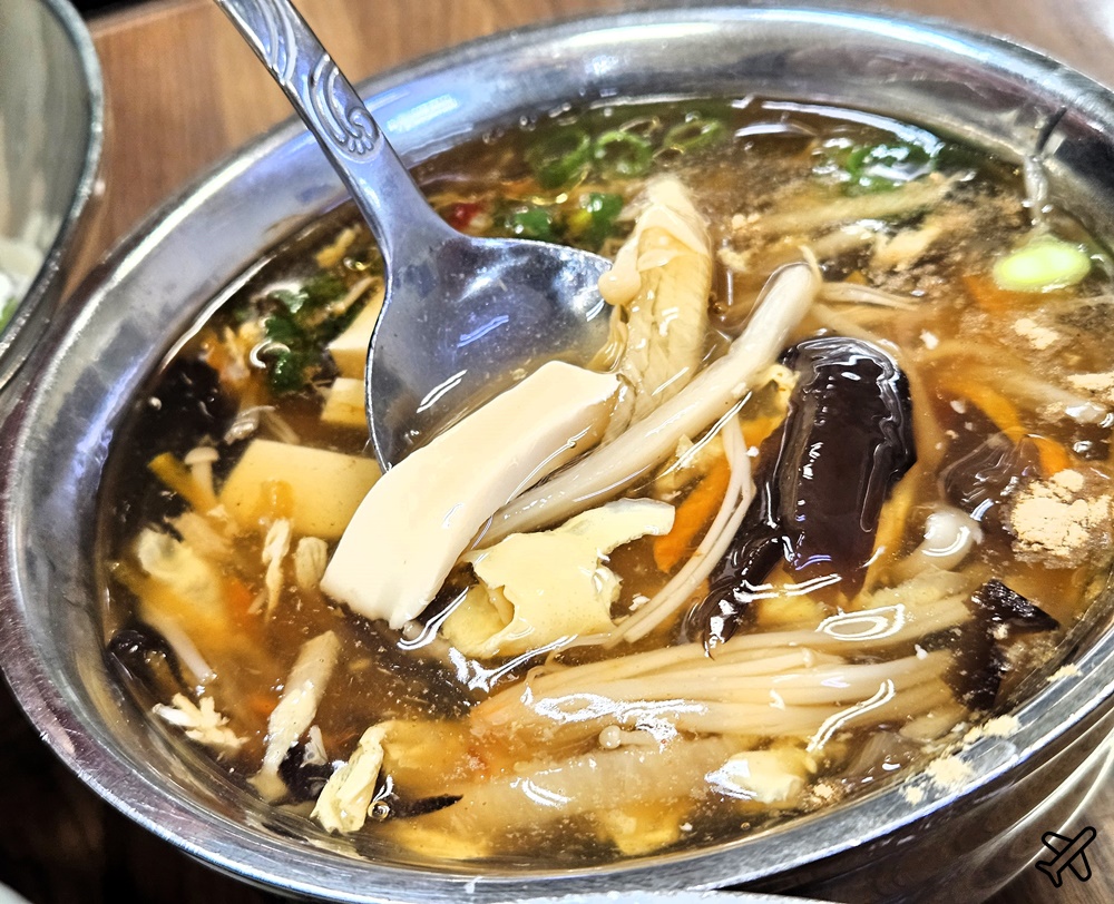 台中美食 一畝田手工拉麵 各種麵食、小菜 便宜好吃 梧棲小吃推薦