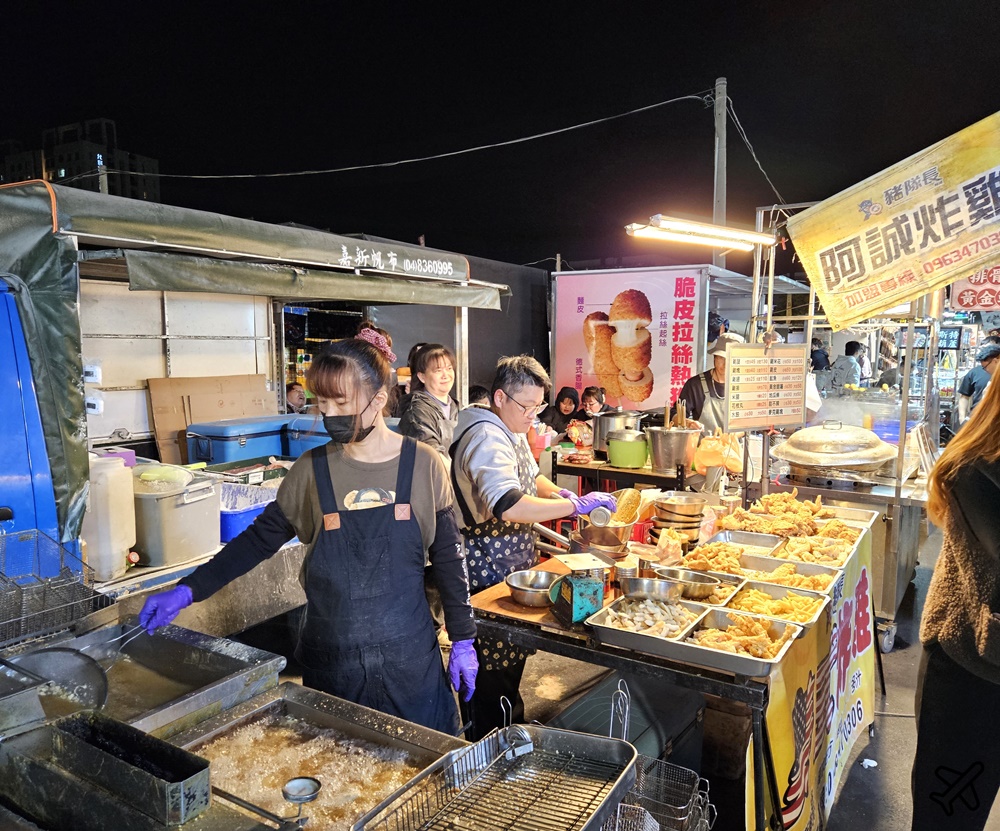 彰化美食 員林龍燈夜市 每周二、五、六、日營業 員林美食推薦 彰化美食 員林龍燈夜市 每周二、五、六、日營業 員林美食推薦