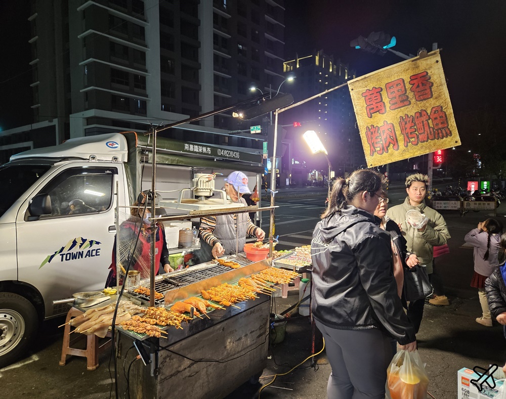 彰化美食 員林龍燈夜市 每周二、五、六、日營業 員林美食推薦