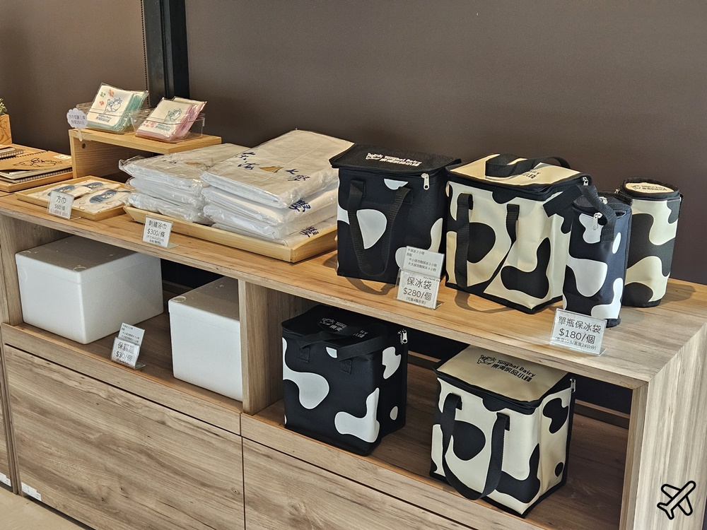 台中景點 東海大學乳品小棧、實習牧場、馬場 每月9號打9折