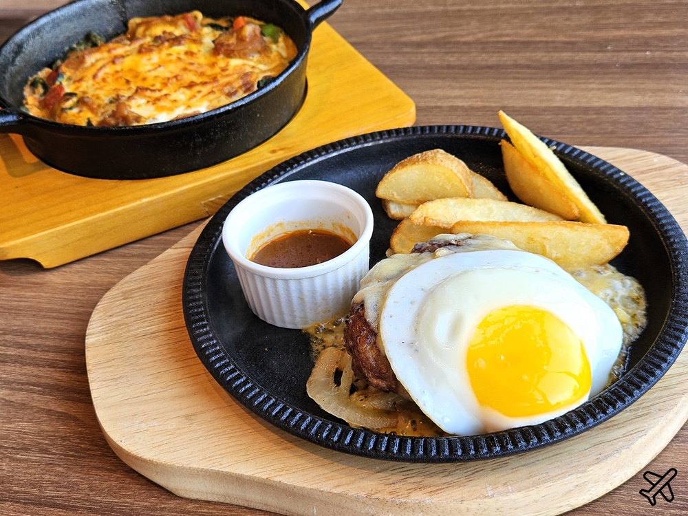 台中美食 橫濱牛排台中港三井店 咖哩飯、牛丼、生菜沙拉 自助吧吃到飽 @AJ的旅行地圖