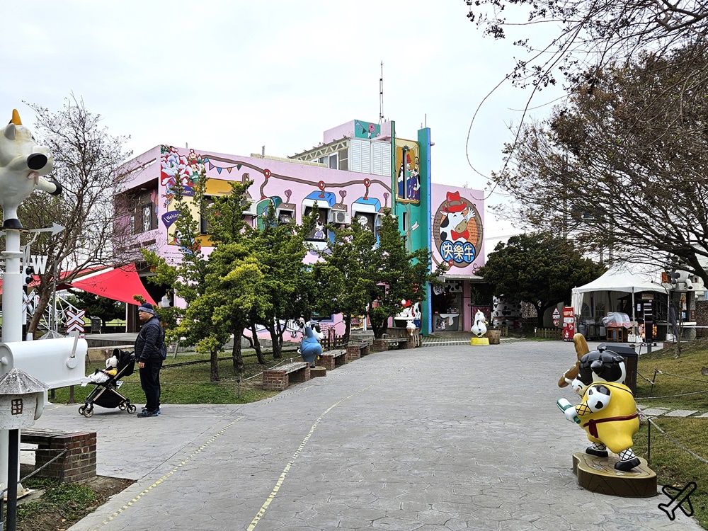 雲林景點 千巧谷牛樂園牧場 鮮乳親子農場 有鮮奶霜淇淋與台式麵包 雲林美食推薦