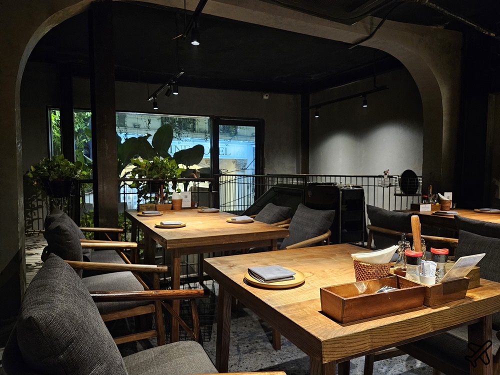 2026越南旅遊 河內美食 Pizza 4P’s Bao Khanh 義日融合的披薩店 河內自由行