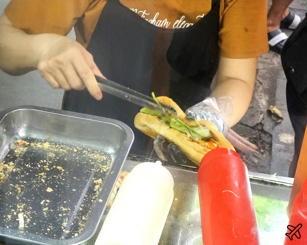 越南旅遊 河內美食 越南法國麵包 Bánh mì Mama 河內大教堂旁的人氣法國麵包店