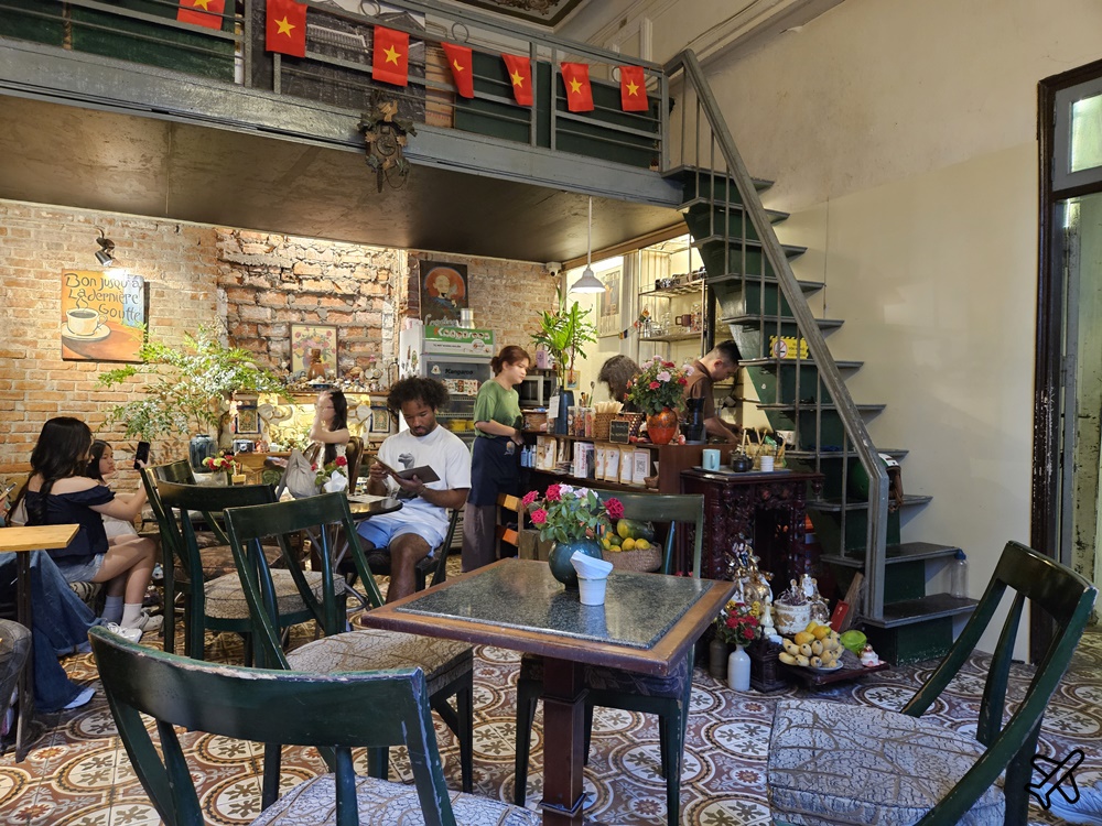 越南旅遊 河內美食 Loading T café 蛋咖啡 特色河內咖啡廳 法式殖民時期別墅 河內自由行