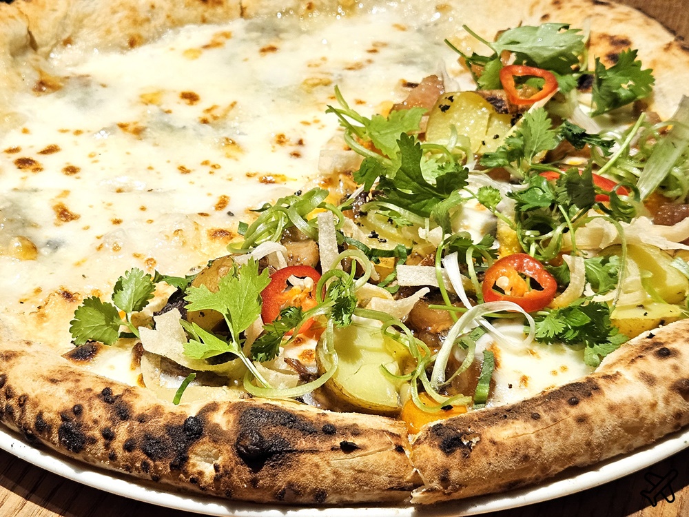 2026越南旅遊 河內美食 Pizza 4P’s Bao Khanh 義日融合的披薩店 河內自由行