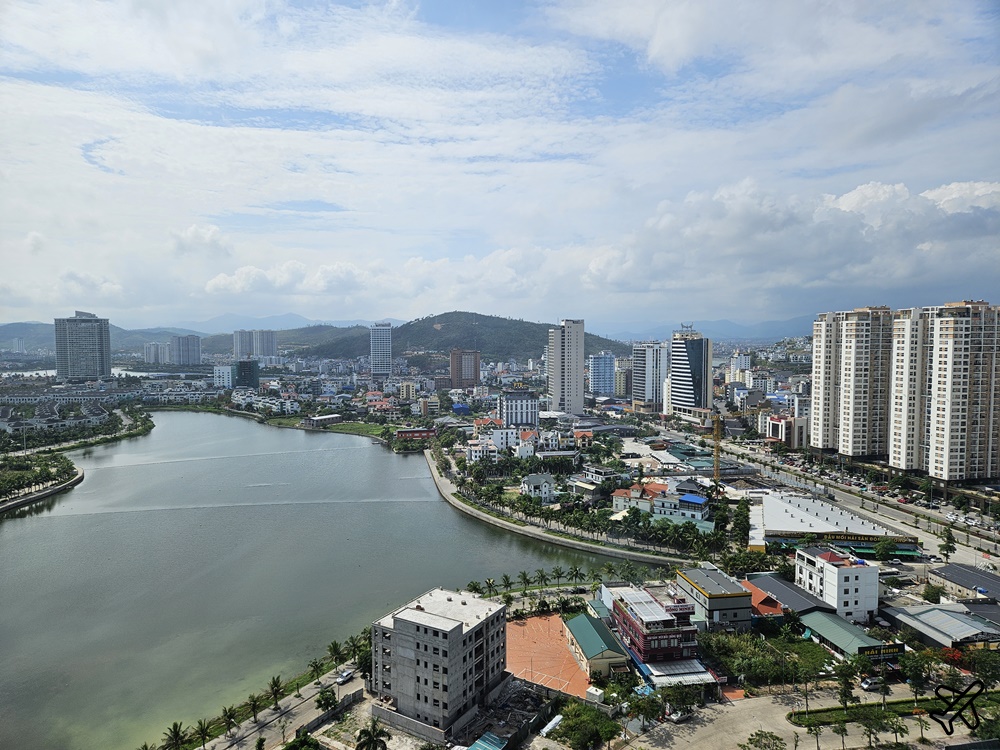 2026越南旅遊 下龍灣麗笙藍標飯店 / 下龍灣海星飯店 Radisson Blu HaLong Bay 早餐、泳池
