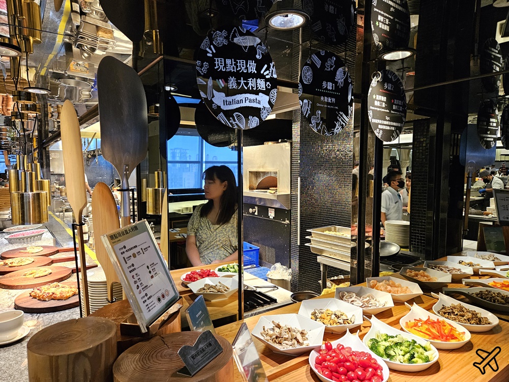 2026台中美食 饗食天堂台中店 平日下午茶 大遠百美食 2026台中美食 饗食天堂台中店 平日下午茶 大遠百美食