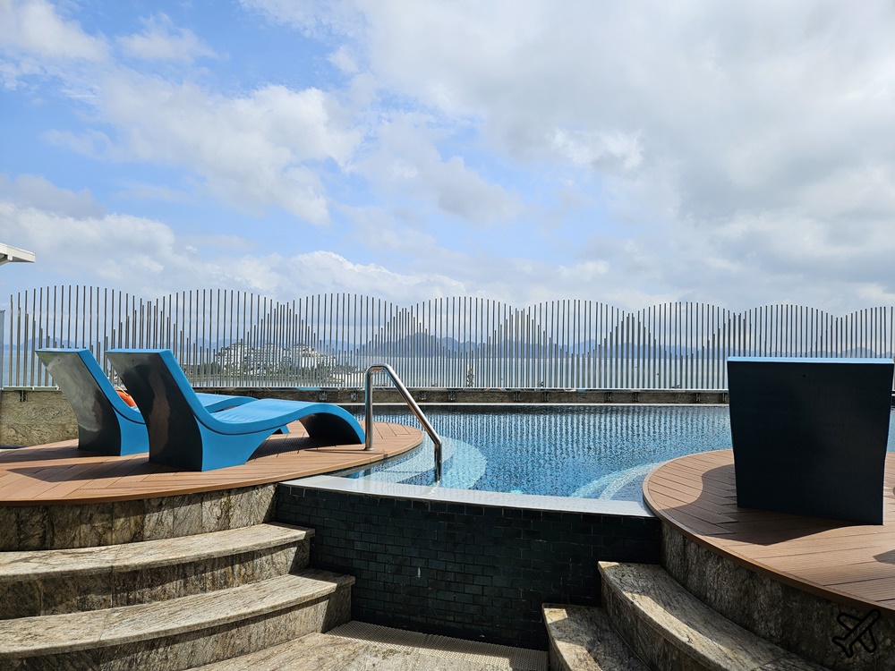 2026越南旅遊 下龍灣麗笙藍標飯店 / 下龍灣海星飯店 Radisson Blu HaLong Bay 早餐、泳池 2026越南旅遊 下龍灣麗笙藍標飯店 / 下龍灣海星飯店 Radisson Blu HaLong Bay 早餐、泳池