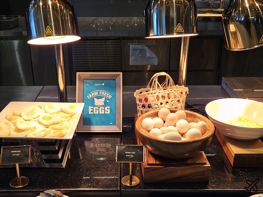 2026越南旅遊 下龍灣麗笙藍標飯店 / 下龍灣海星飯店 Radisson Blu HaLong Bay 早餐、泳池 2026越南旅遊 下龍灣麗笙藍標飯店 / 下龍灣海星飯店 Radisson Blu HaLong Bay 早餐、泳池