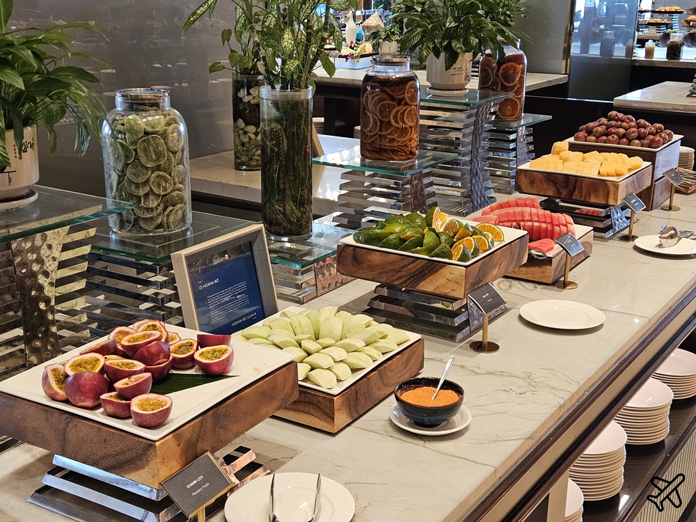 2026越南旅遊 下龍灣麗笙藍標飯店 / 下龍灣海星飯店 Radisson Blu HaLong Bay 早餐、泳池 2026越南旅遊 下龍灣麗笙藍標飯店 / 下龍灣海星飯店 Radisson Blu HaLong Bay 早餐、泳池