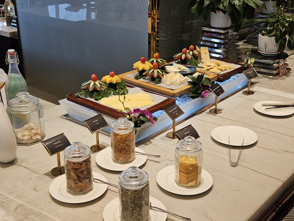 2026越南旅遊 下龍灣麗笙藍標飯店 / 下龍灣海星飯店 Radisson Blu HaLong Bay 早餐、泳池 2026越南旅遊 下龍灣麗笙藍標飯店 / 下龍灣海星飯店 Radisson Blu HaLong Bay 早餐、泳池