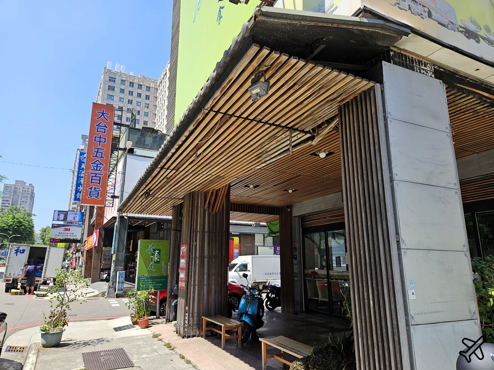 台中美食 養素庭迴轉火車蔬食火鍋 素食 台中素食餐廳 吃到飽