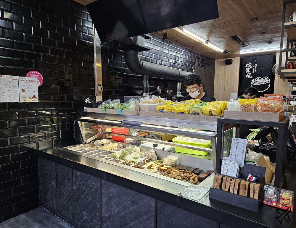 台中美食 滿大碗滷味台中梧棲店 加熱滷味 麻辣燙、炒滷味、炸滷味 梧棲 小吃 台中美食 滿大碗滷味台中梧棲店 加熱滷味 麻辣燙、炒滷味、炸滷味 梧棲 小吃
