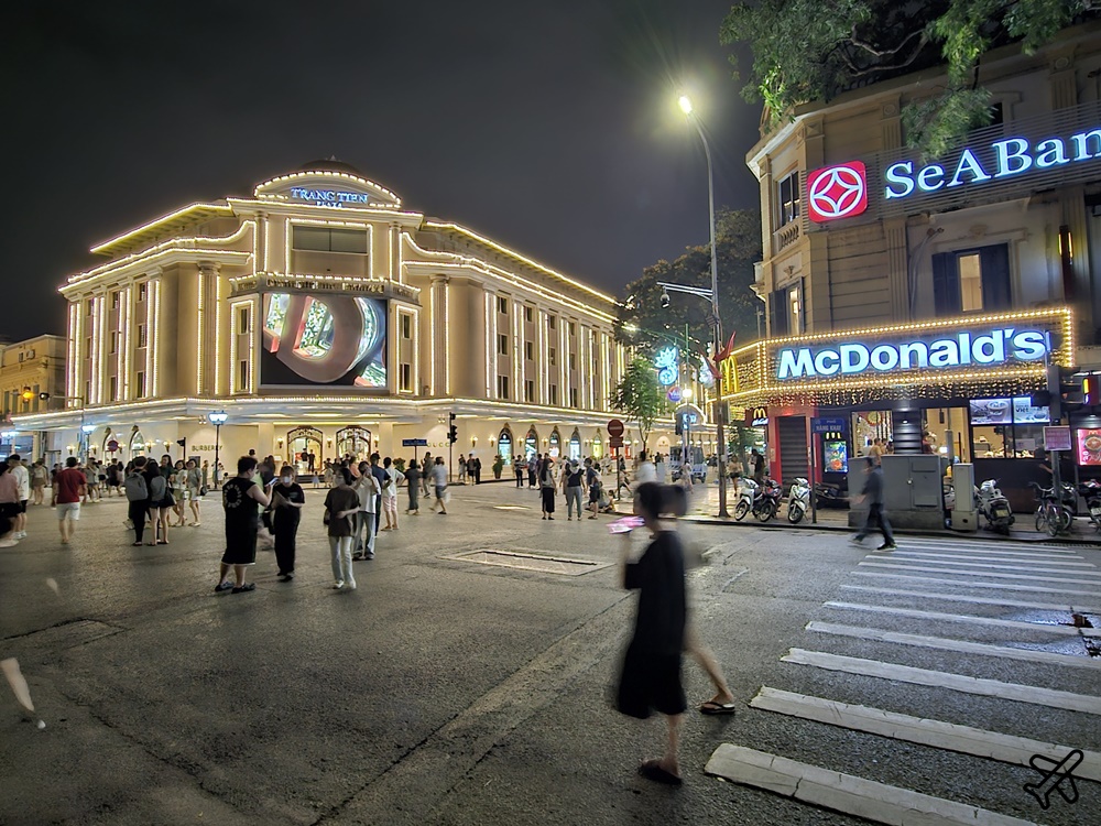 越南旅遊 河內景點 河內周末夜市 還劍湖封街