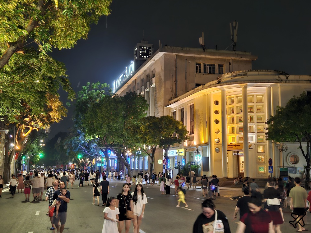 越南旅遊 河內景點 河內周末夜市 還劍湖封街
