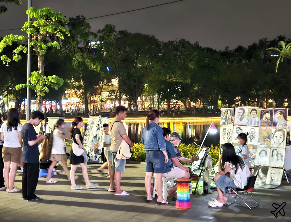 越南旅遊 河內景點 河內周末夜市 還劍湖封街