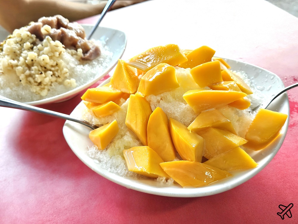 台中美食 阿珠現打果汁 剉冰、木瓜牛奶好吃 梧棲老街傳統冰店、冰果室