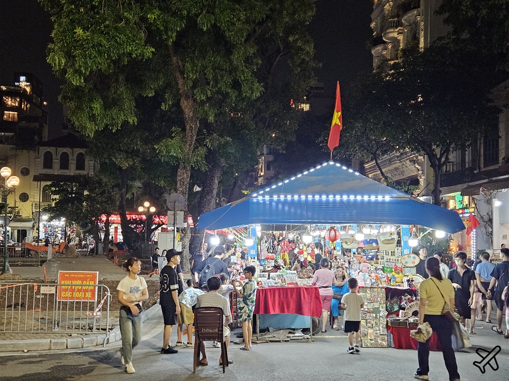 越南旅遊 河內景點 河內周末夜市 還劍湖封街