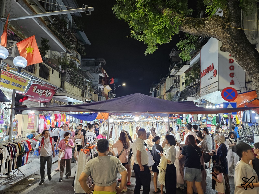 越南旅遊 河內景點 河內周末夜市 還劍湖封街