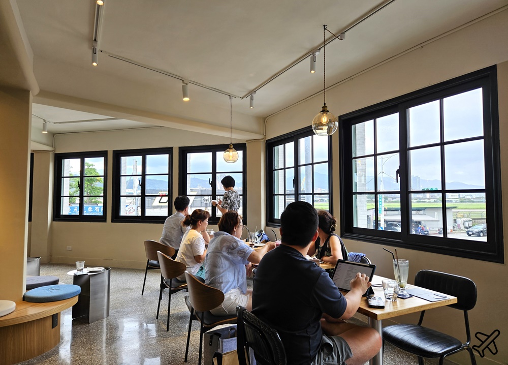 台北美食 波赫士領地精品咖啡館民族店 松山機場 景觀咖啡廳 台北早午餐 台北景點