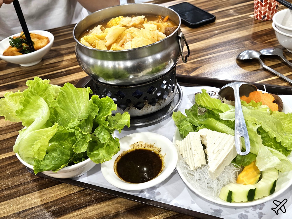 2026台中美食 國際耀谷素食餐飲 泡沫紅茶店轉型 素食餐廳 沙鹿美食
