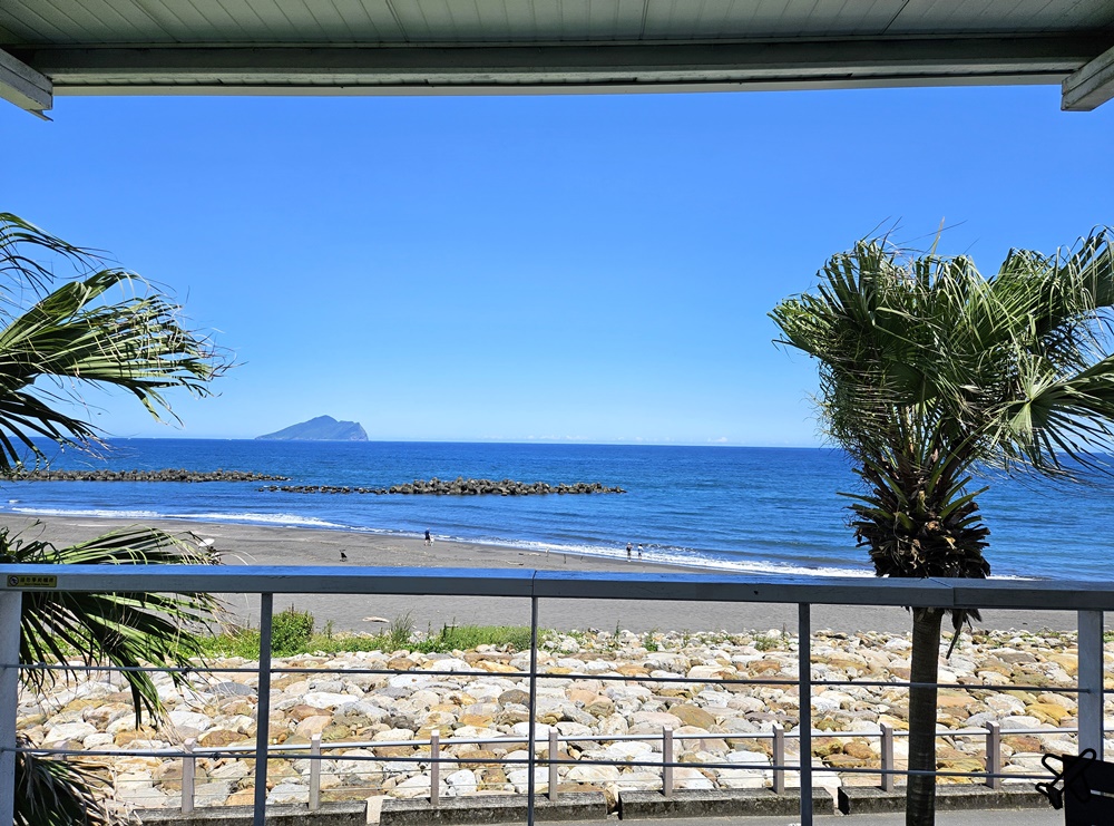 2026宜蘭美食 川岩 菜單 海景咖啡廳 遠眺龜山島 頭城美食 宜蘭景點