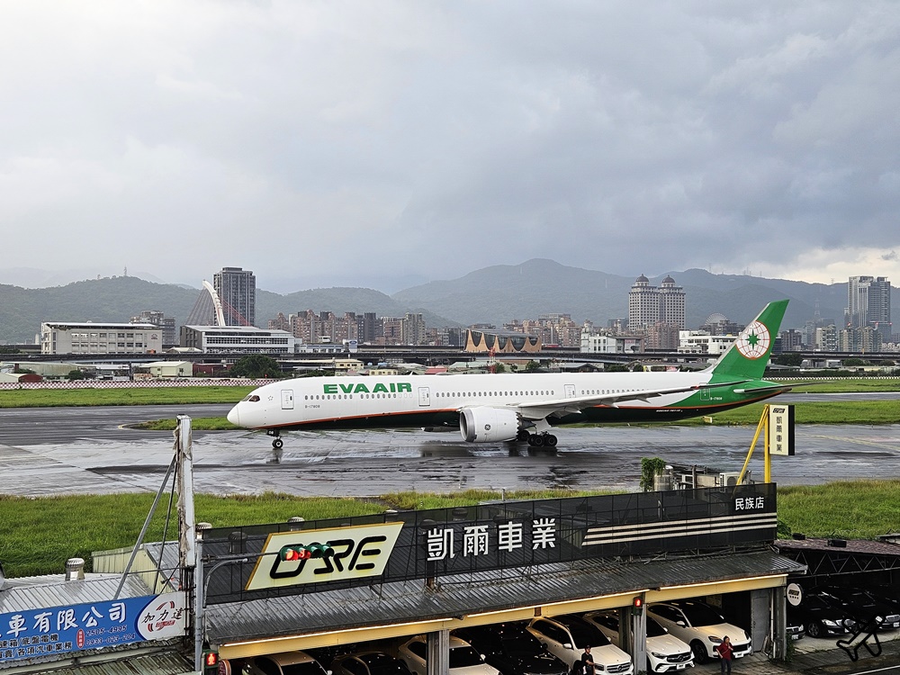 台北美食 波赫士領地精品咖啡館民族店 松山機場 景觀咖啡廳 台北早午餐 台北景點