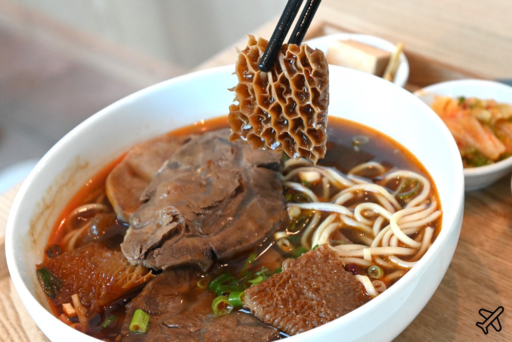 2026宜蘭美食 椰林 海景餐廳 江振誠牛肉麵、雙人下午茶 凱渡廣場酒店 頭城美食