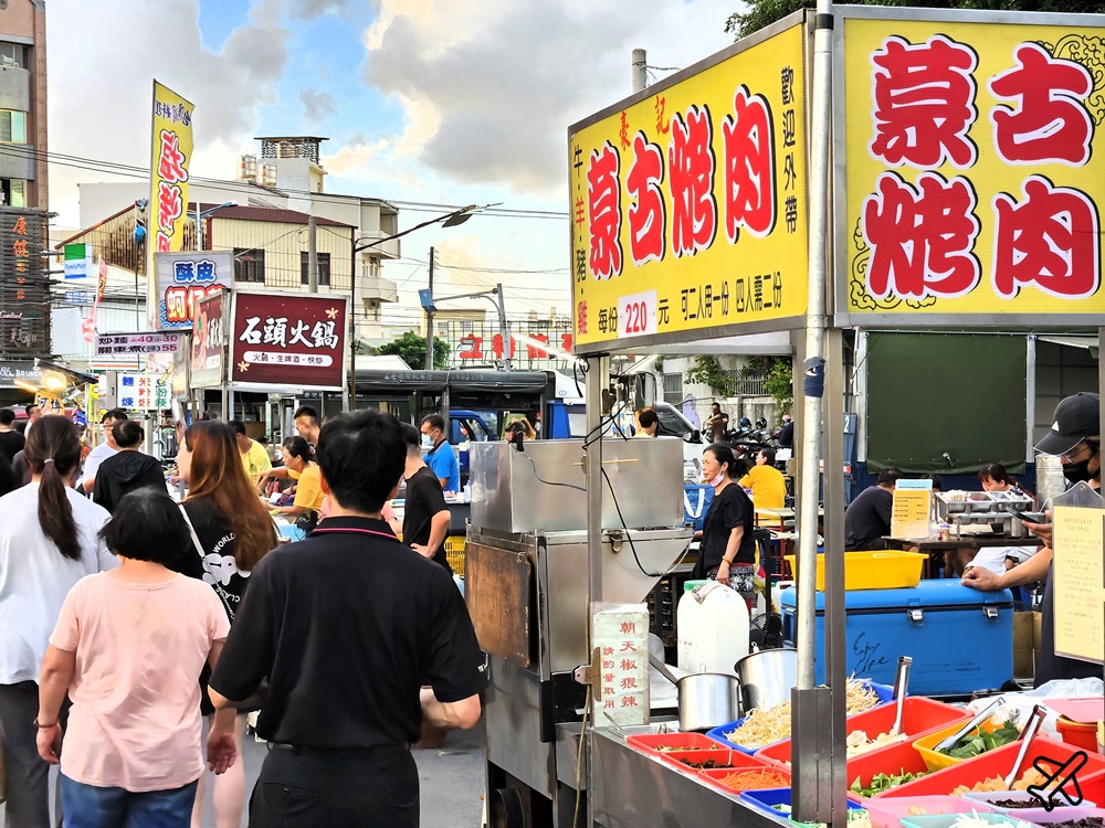 2026彰化美食 精誠夜市 停車場 彰化最大夜市 每周營業5天 彰化景點