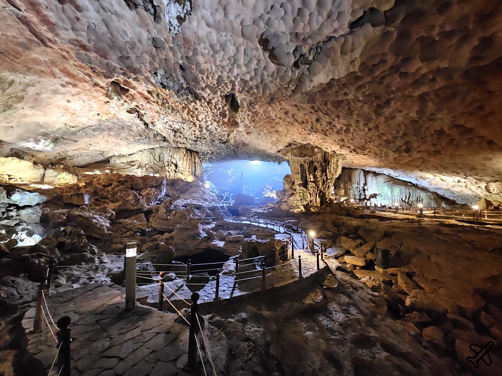 2026越南旅遊 下龍灣 大使號遊輪 驚喜洞、英雄島、光明洞 下龍灣郵輪兩天一夜 河內自由行