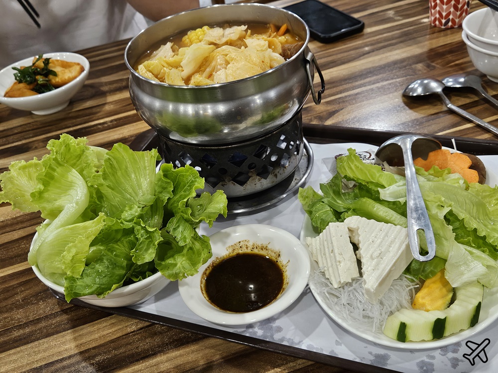 網站近期文章：2026台中美食 國際耀谷素食餐飲 泡沫紅茶店轉型 素食餐廳 沙鹿美食
