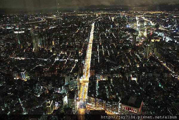 台北景點 台北101觀景台 離地382公尺俯瞰美麗夜景 @AJ的旅行地圖