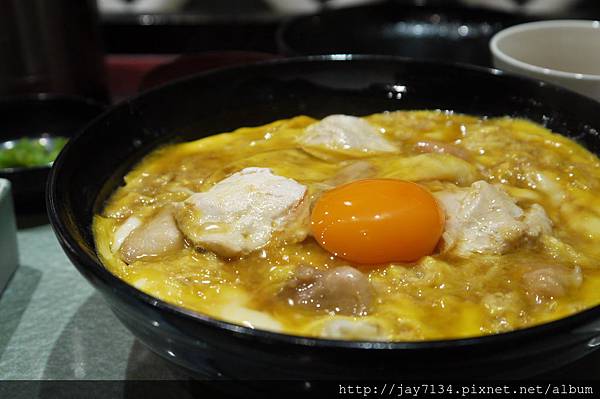 東京美食 百年親子丼老店：玉秀(玉ひで) 晴空塔店 @AJ的旅行地圖