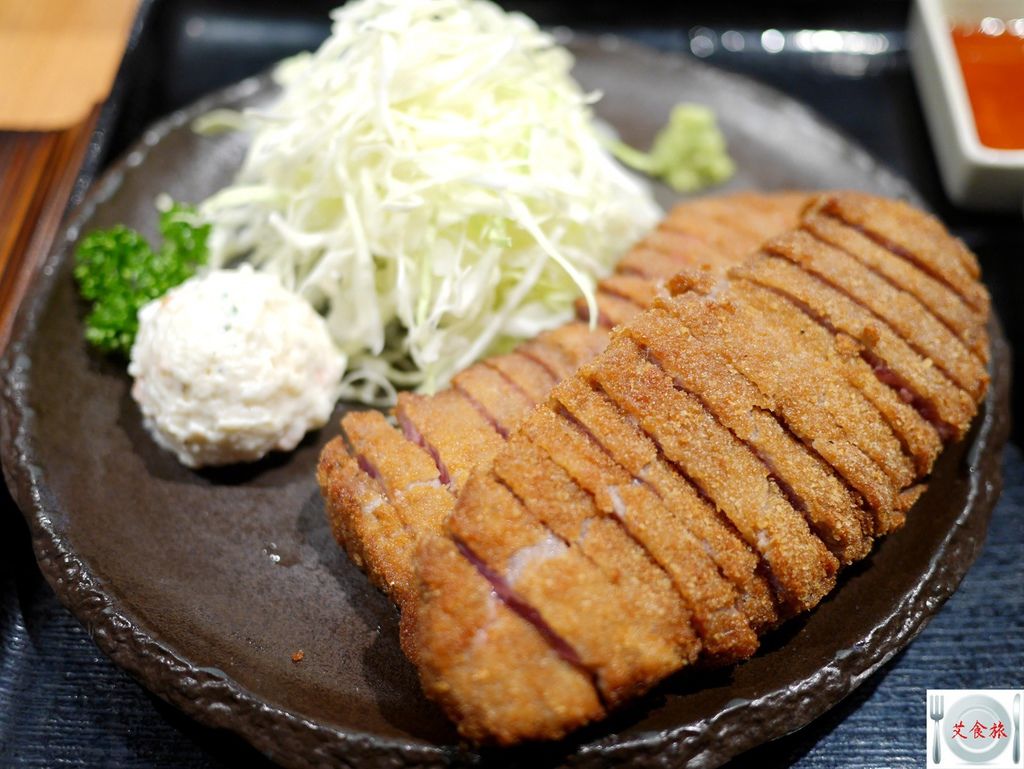 （東京池袋美食推薦）牛かつ いろは  炸牛排 想吃幾分熟自己做 近JR池袋站東口 @AJ的旅行地圖